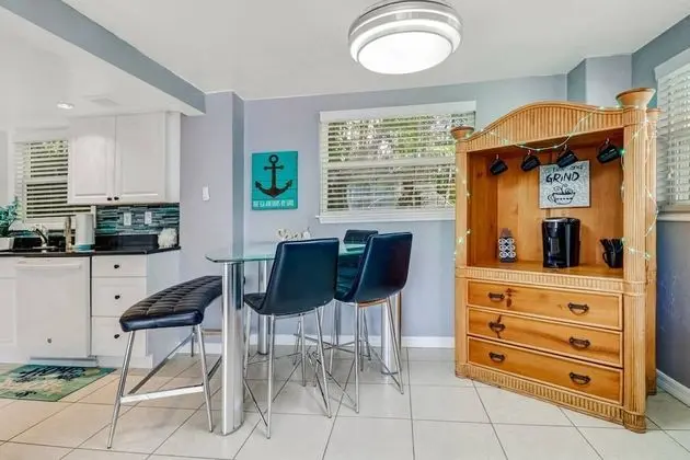 Daire (189 Dakota Ave-Turtle Cove)