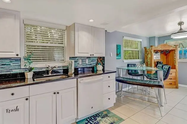 Daire (189 Dakota Ave-Turtle Cove)