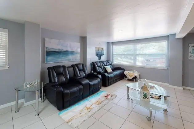 Daire (189 Dakota Ave-Turtle Cove)