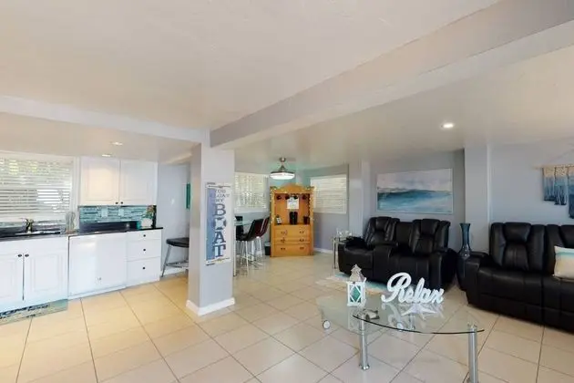 Daire (189 Dakota Ave-Turtle Cove)