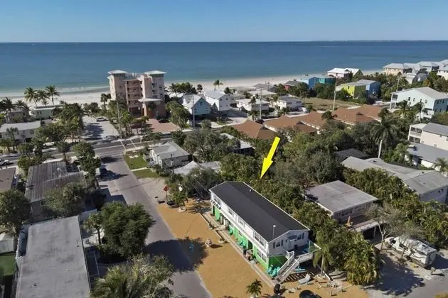 Daire (189 Dakota Ave-Turtle Cove)