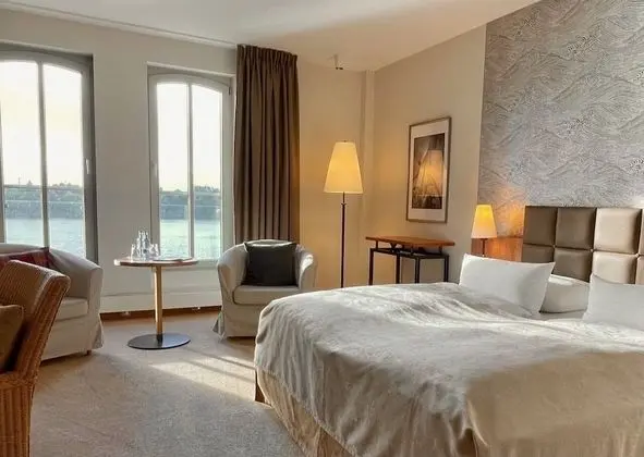 Tek Büyük Yataklı Oda, Göl Manzaralı