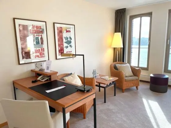 Tek Büyük Yataklı Oda, Göl Manzaralı