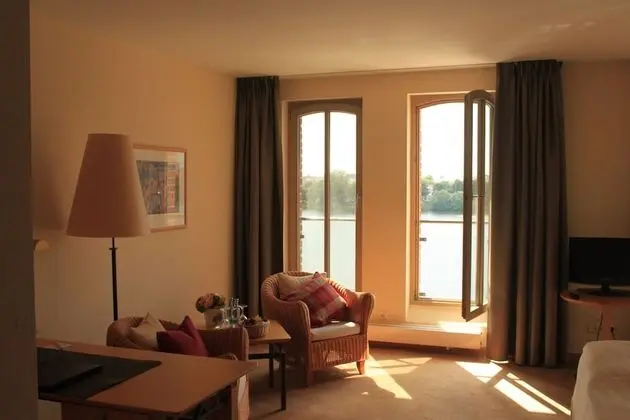 Tek Büyük Yataklı Oda, Göl Manzaralı