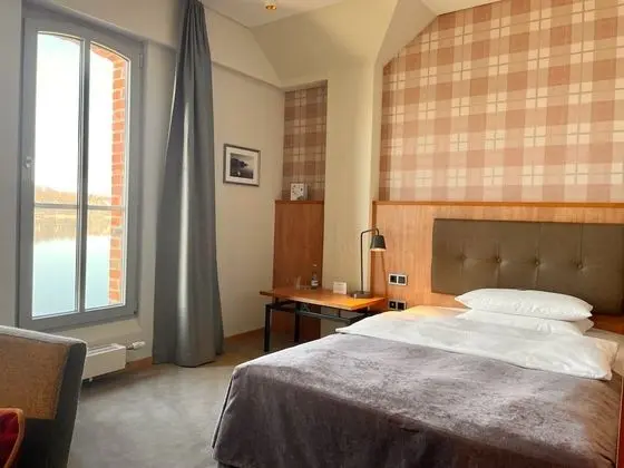 Tek Kişilik Oda, Göl Manzaralı