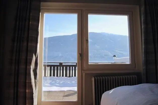 Classic Tek Büyük veya İki Ayrı Yataklı Oda