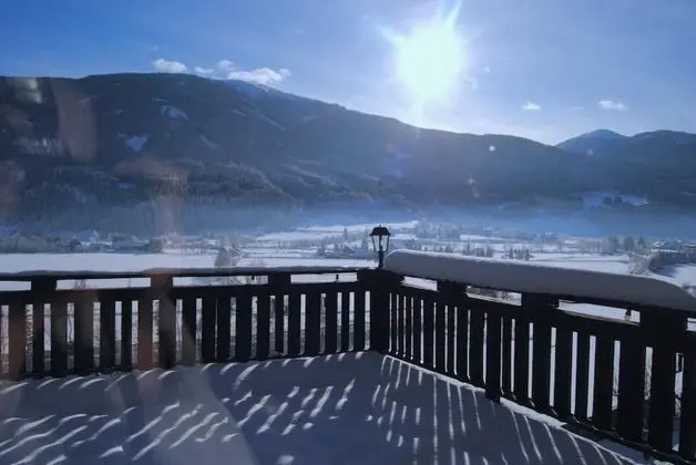 Classic Tek Büyük veya İki Ayrı Yataklı Oda