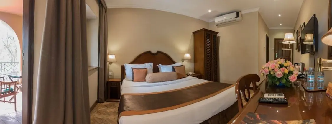 Deluxe Tek Büyük Yataklı Oda, Balkon