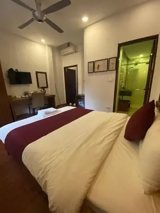 Deluxe Tek Büyük Yataklı Oda