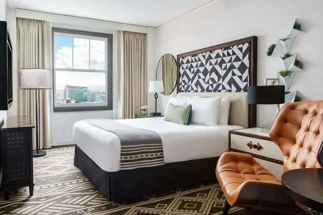 Deluxe Oda, 1 En Büyük (King) Boy Yatak, Şehir Manzaralı (City View King Room)
