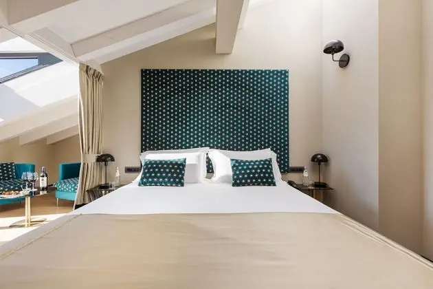 Deluxe Tek Büyük Yataklı Oda (Upper Floor)