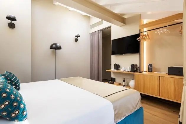 Deluxe Tek Büyük Yataklı Oda (Upper Floor)