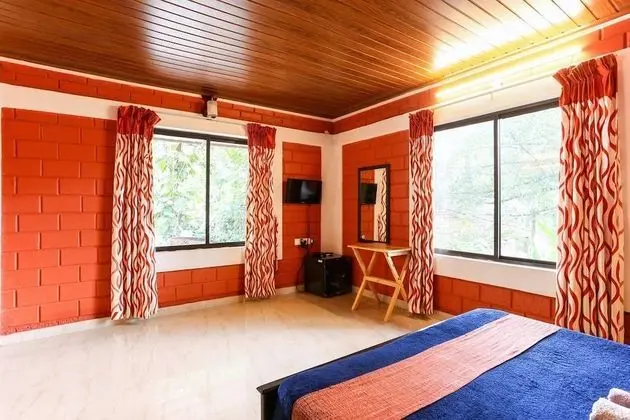 Kır Evi, 1 Çift Kişilik Yatak, Sigara İçilmez