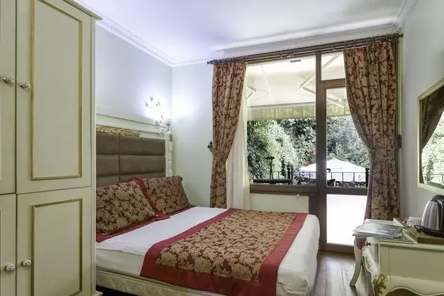 Standard Tek Büyük Yataklı Oda