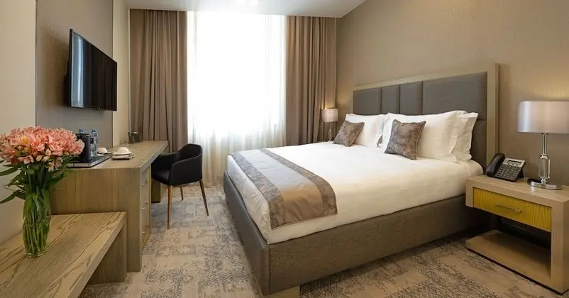 Comfort Tek Büyük Yataklı Oda