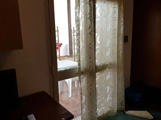 Tek Büyük veya İki Ayrı Yataklı Oda, Veranda