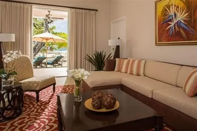 Seagrape Beach Suite