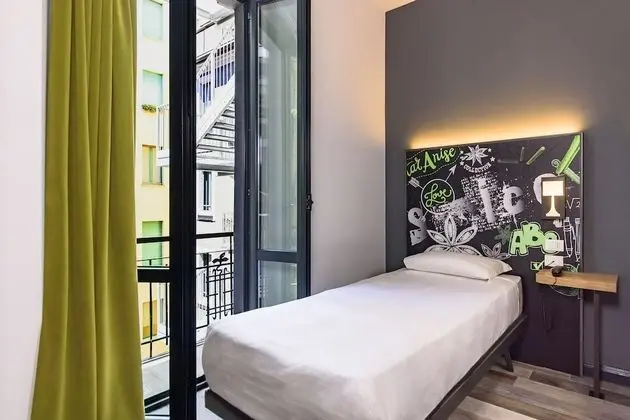 Tek Kişilik Oda, Balkon