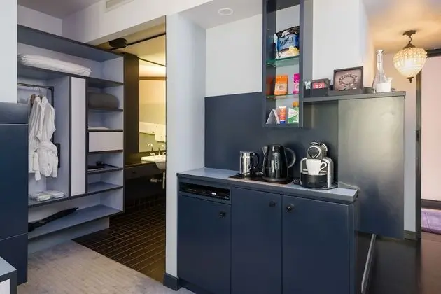 Deluxe Oda, 1 Büyük (Queen) Boy Yatak, Şehir Manzaralı