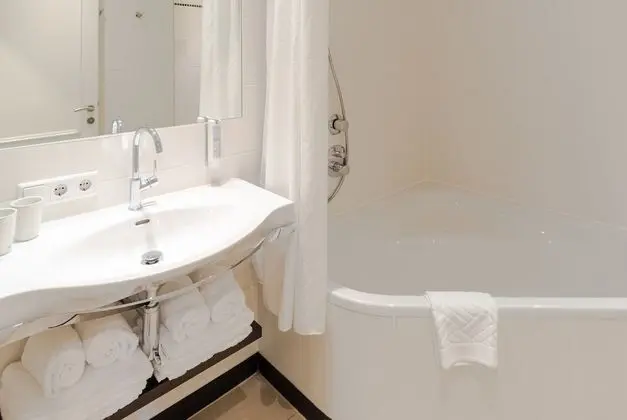 Junior Süit, Balkon, Bahçe Manzaralı