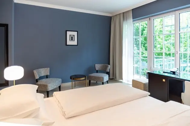 Süit, Balkon, Bahçe Manzaralı