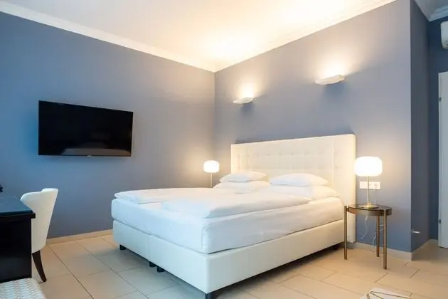 Süit, Balkon, Bahçe Manzaralı