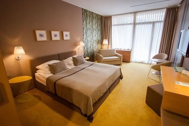 Triple Room, Forest View