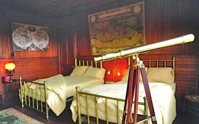 Exclusive Tek Büyük Yataklı Oda, 2 Çift Kişilik Yatak, Dağ Manzaralı (with Private Bath)