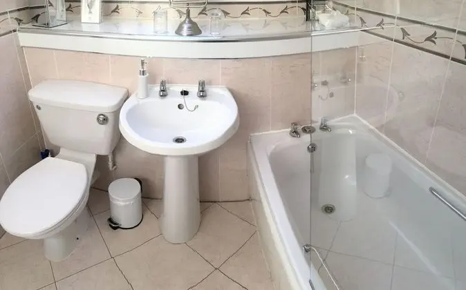 Tek Büyük Yataklı Oda, 1 En Büyük (King) Boy Yatak