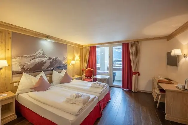 Traditional Tek Büyük veya İki Ayrı Yataklı Oda, Balkon, Dağ Manzaralı