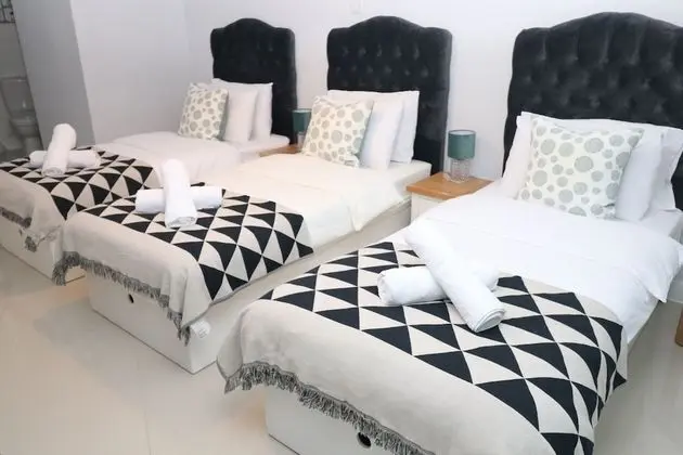 Üç Kişilik Oda