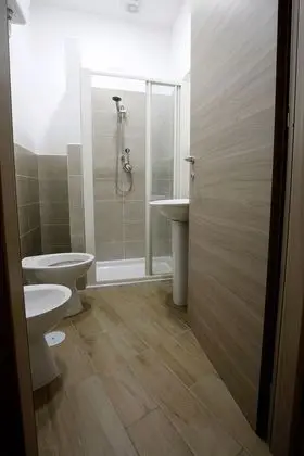 Tek Büyük Yataklı Oda, Özel Banyo (Gesu Nuovo)