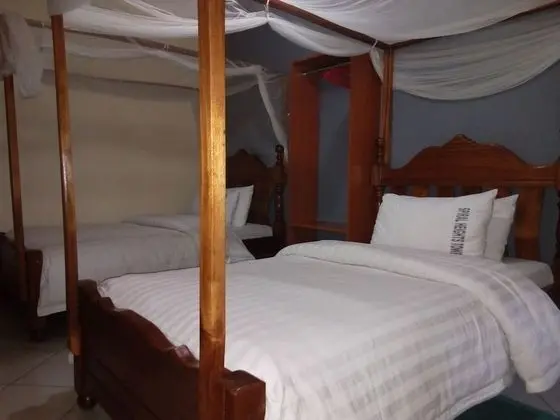Family Oda, 2 Çift Kişilik Yatak, Sigara İçilebilir, Özel Banyo