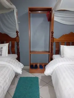 Family Oda, 2 Çift Kişilik Yatak, Sigara İçilebilir, Özel Banyo