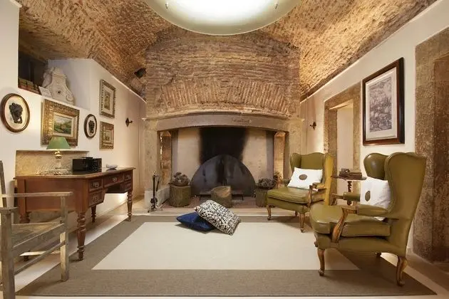 Apart Daire, 2 Yatak Odası, Şömine