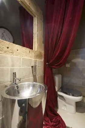 Apart Daire, 2 Yatak Odası, Şömine