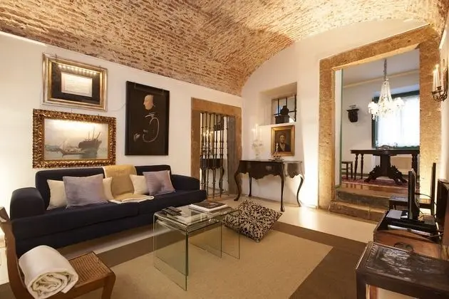 Apart Daire, 2 Yatak Odası, Şömine