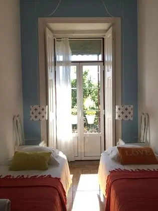 Apart Daire, 2 Yatak Odası, Balkon, Bahçe Manzaralı