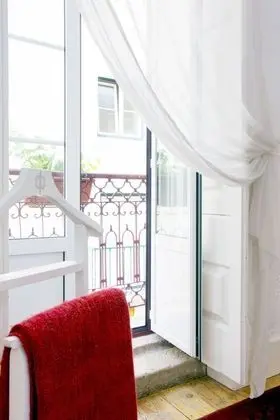 Apart Daire, 2 Yatak Odası, Balkon, Bahçe Manzaralı