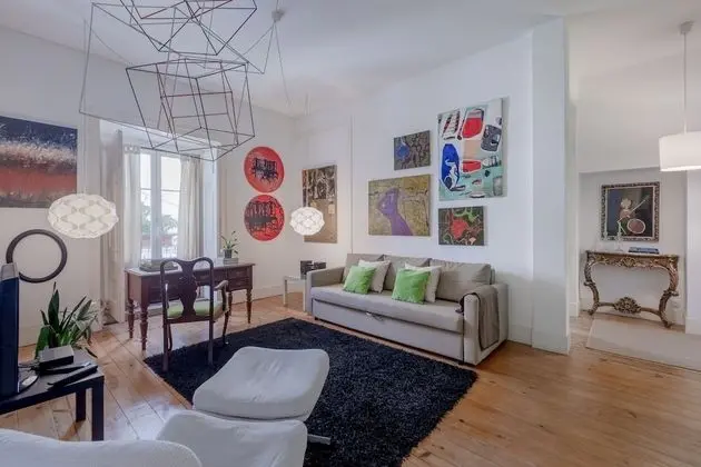 Apart Daire, 2 Yatak Odası, Balkon, Bahçe Manzaralı