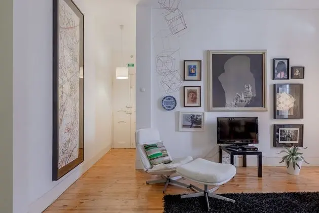 Apart Daire, 2 Yatak Odası, Balkon, Bahçe Manzaralı