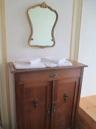 Süit, Ortak Banyo (Ishvari)