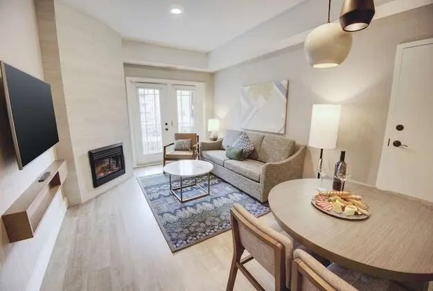 Oda, 1 En Büyük (King) Boy Yatak ve Çekyat, Manzaralı (1 Bedroom)