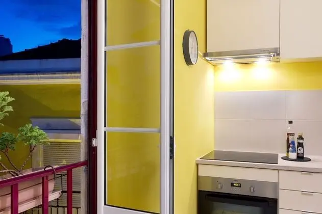 Apart Daire, 2 Yatak Odası, Balkon, Bahçe Manzaralı