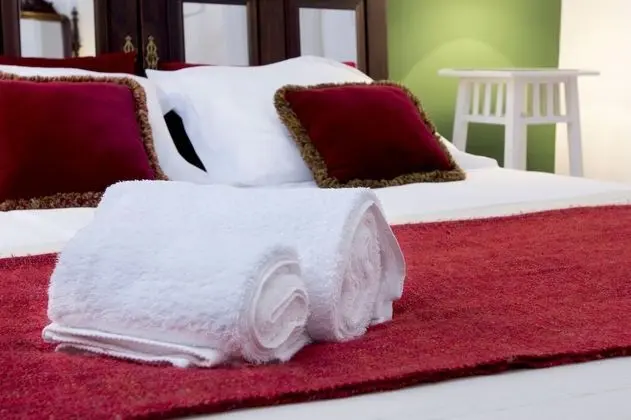 Apart Daire, 2 Yatak Odası, Balkon, Bahçe Manzaralı