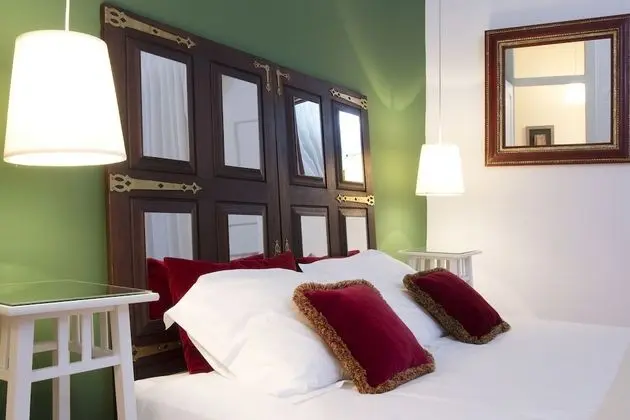 Apart Daire, 2 Yatak Odası, Balkon, Bahçe Manzaralı