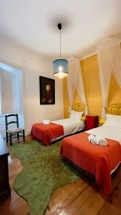 Apart Daire, 2 Yatak Odası, Balkon, Bahçe Manzaralı