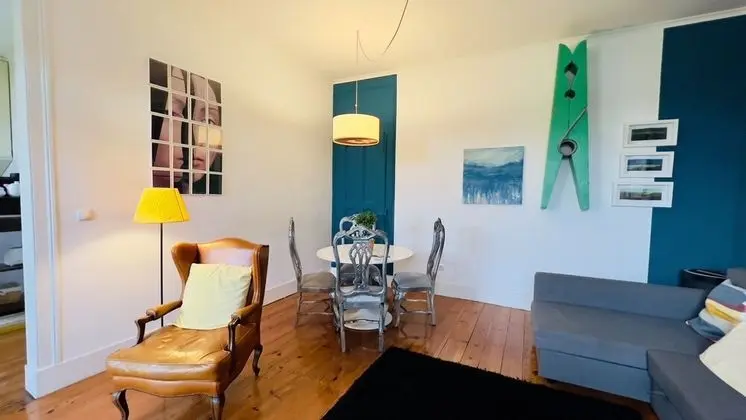 Apart Daire, 2 Yatak Odası, Balkon, Bahçe Manzaralı