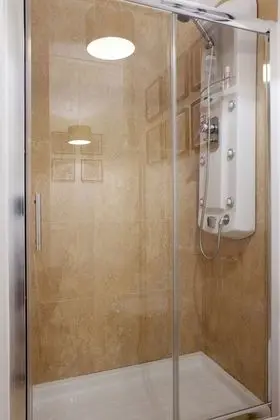 Apart Daire, 2 Yatak Odası, Balkon, Bahçe Manzaralı