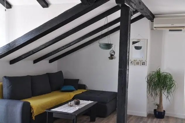 Apart Daire (Špiro - parking and barbecue - A2 po)
